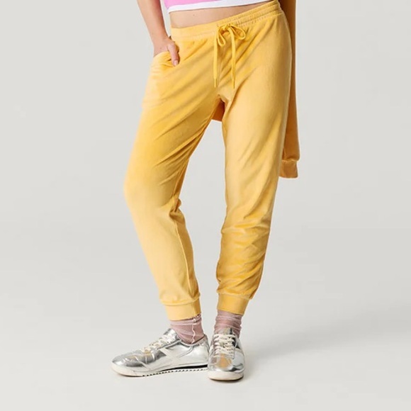 Posh Peanut Pants - Posh Peanut Belle Women’s Velour Joggers